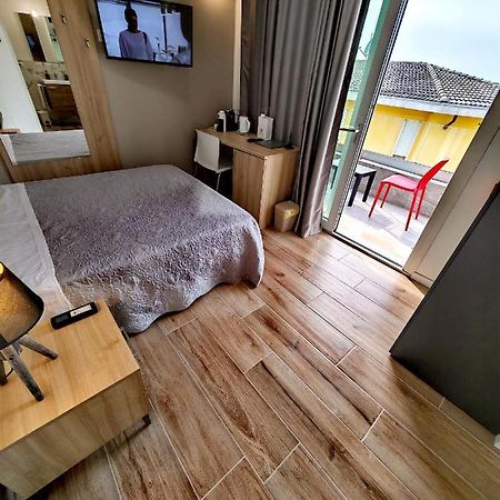 Residenza Delizia Camere & Appartamenti "Residenze Del Cuore" Verona Exteriér fotografie