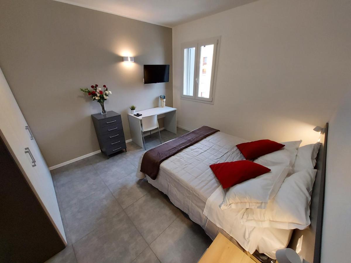 Residenza Delizia Camere & Appartamenti "Residenze Del Cuore" Verona Exteriér fotografie