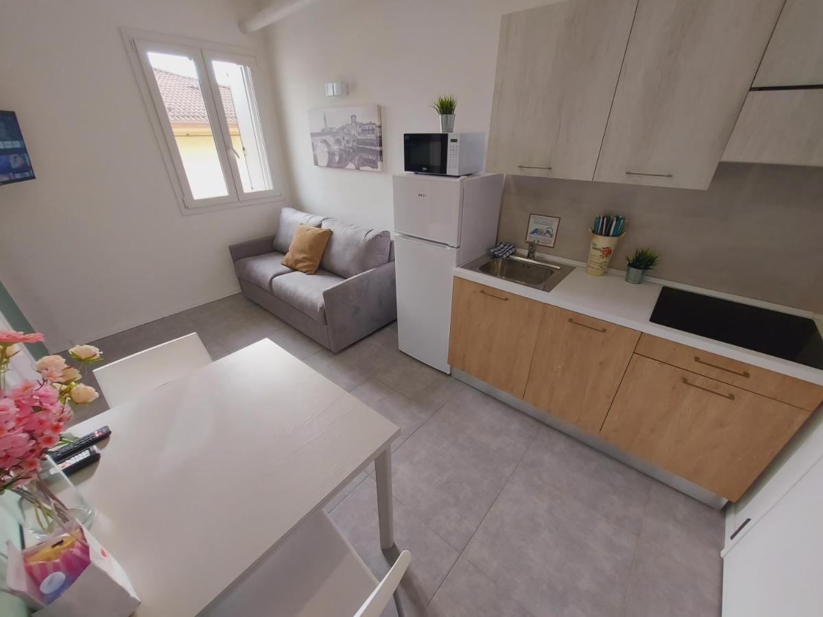 Residenza Delizia Camere & Appartamenti "Residenze Del Cuore" Verona Exteriér fotografie